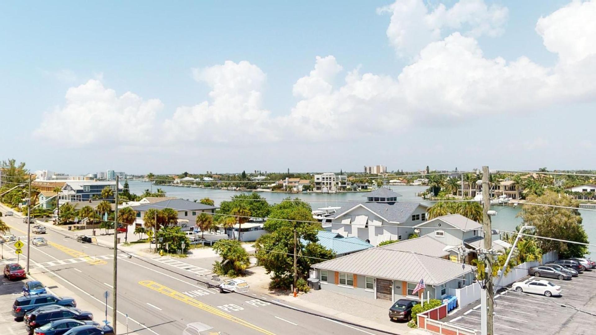 Island Inn Beach Resort St. Pete Beach Exteriör bild